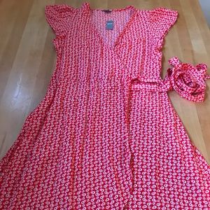 Supercute floral AERIE wrap dress. NWT